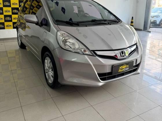 HONDA FIT 1.4 LX 16V FLEX 4P MANUAL HONDA FIT 1.4 LX 16V FLEX 4P MANUAL